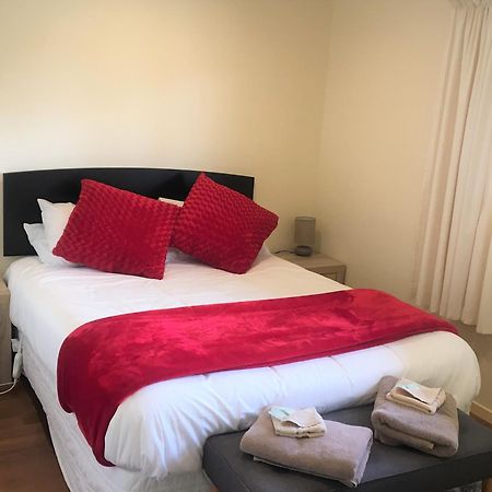 Otorohanga Kiwi Holiday Park מראה חיצוני תמונה